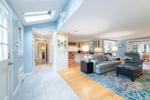 58 Juniper Rd, Weston, MA 02493 photo 18