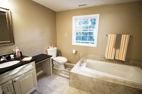 29 Drexel St, Worcester, MA 01602 photo 19