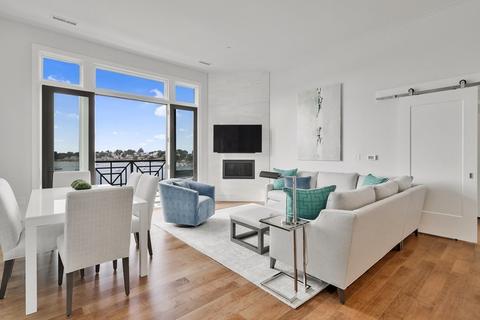 10 Shipyard Dr #510, Hingham, MA 02043 photo 2