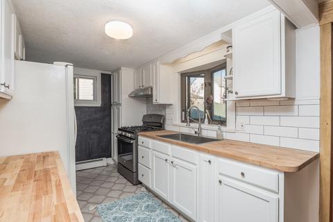 16 Buckley St, Fall River, MA 02723 photo 11