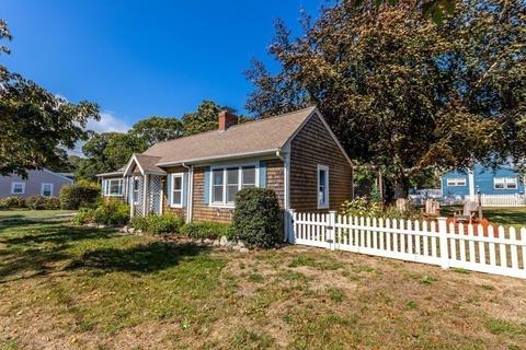 4 Forest St, Wareham, MA 02558 photo 2