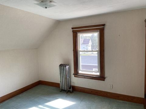 34 Saint Anthony St, Worcester, MA 01607 photo 7