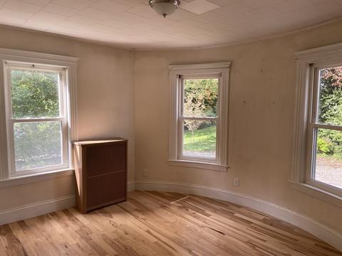 34 Saint Anthony St, Worcester, MA 01607 photo 6