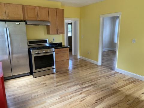 34 Saint Anthony St, Worcester, MA 01607 photo 3