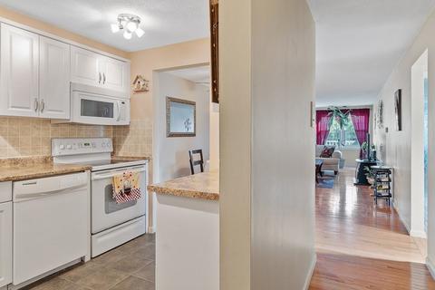7 Elm St #6, Acton, MA 01720 photo 4