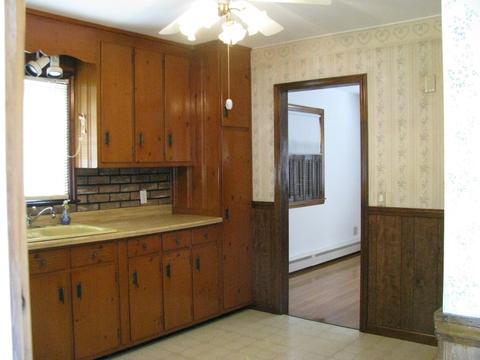 136 Manning St, Chicopee, MA 01020 photo 6