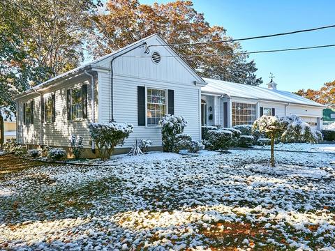 571 Herman St, Fall River, MA 02720 photo 2