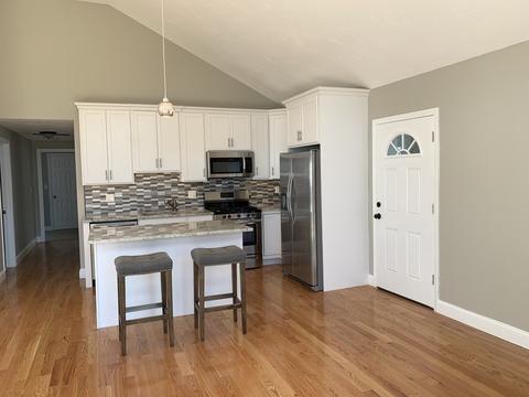 540 Hicks St, Fall River, MA 02724 photo 4