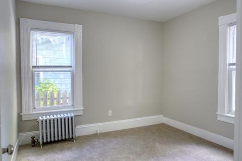 143 Marion St, Springfield, MA 01109 photo 8