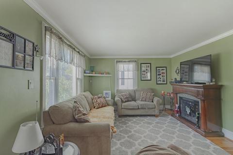 568 Weetamoe St, Fall River, MA 02720 photo 13