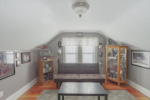 568 Weetamoe St, Fall River, MA 02720 photo 23