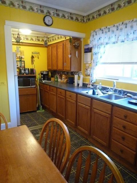 96 Canonicus St, Fall River, MA 02723 photo 11