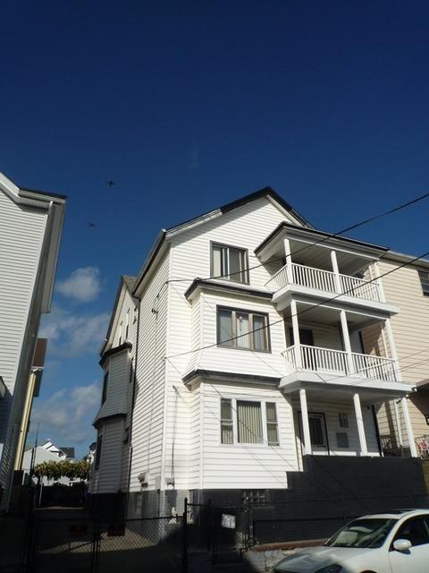 96 Canonicus St, Fall River, MA 02723 photo 1