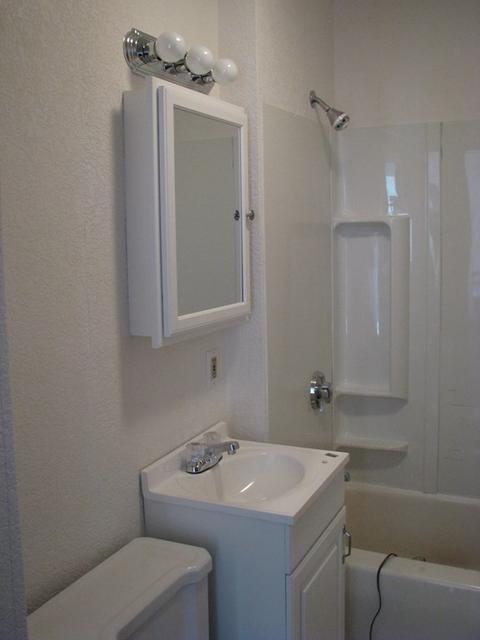 996 Bay St, Fall River, MA 02724 photo 7