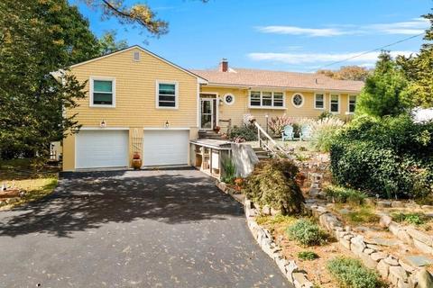 12 Holly St, Gloucester, MA 01930 photo 4