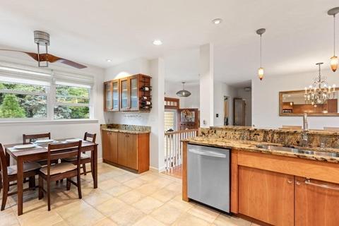 12 Holly St, Gloucester, MA 01930 photo 11