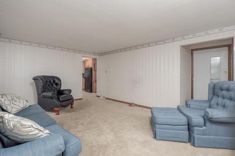 135 Garnet St, Springfield, MA 01129 photo 14