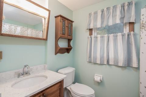 135 Garnet St, Springfield, MA 01129 photo 19