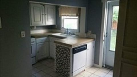 23 Division St, Fall River, MA 02721 photo 6