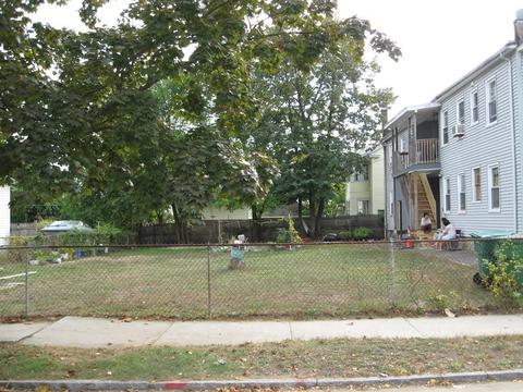 69 Earl St, Springfield, MA 01108 photo 5