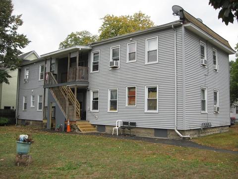 69 Earl St, Springfield, MA 01108 photo 3