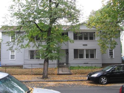 69 Earl St, Springfield, MA 01108 photo 1