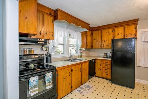 53 Wychunas Ave, Wareham, MA 02532 photo 9