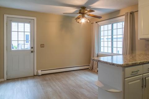137 Gardens Dr, Springfield, MA 01119 photo 6