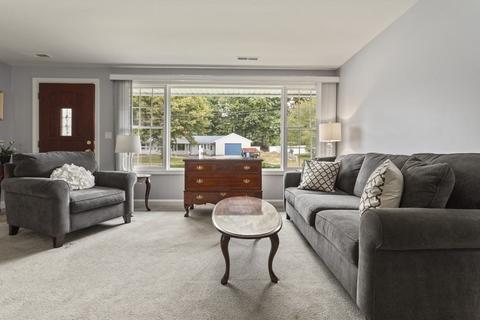 4 Wellesley Rd, Danvers, MA 01923 photo 4