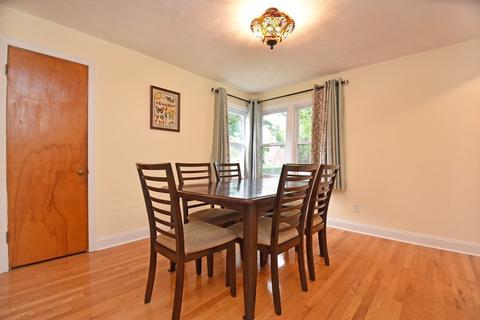 22 Benjamin Rd, Worcester, MA 01602 photo 5