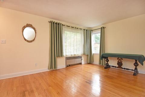 22 Benjamin Rd, Worcester, MA 01602 photo 3