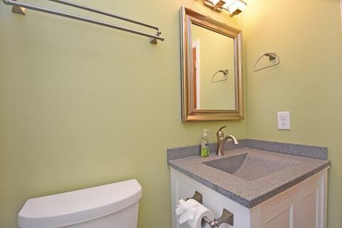 22 Benjamin Rd, Worcester, MA 01602 photo 12