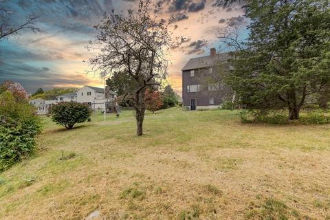 11 Huron Ave, Danvers, MA 01923 photo 7