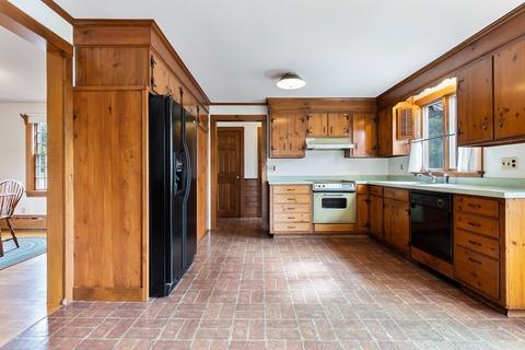 11 Huron Ave, Danvers, MA 01923 photo 11