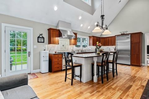 16 Patricia Rd, Danvers, MA 01923 photo 12