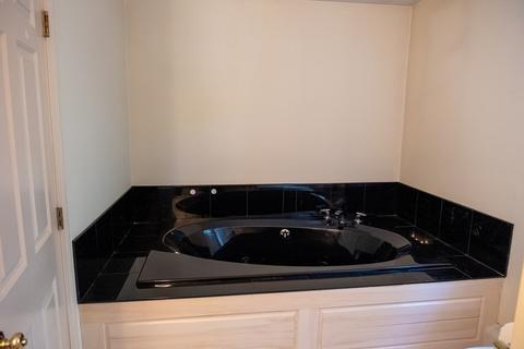 16 Bubbling Brook Rd, Franklin, MA 02038 photo 18