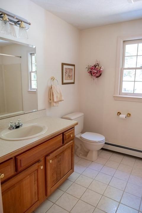 16 Bubbling Brook Rd, Franklin, MA 02038 photo 23