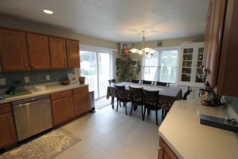 6 Waucantuck Rd, Worcester, MA 01606 photo 3