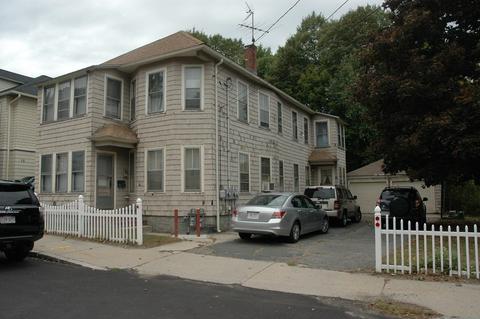 16 Bourque St, Lawrence, MA 01843 photo 1