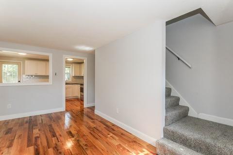 67 Granby St, Springfield, MA 01108 photo 9