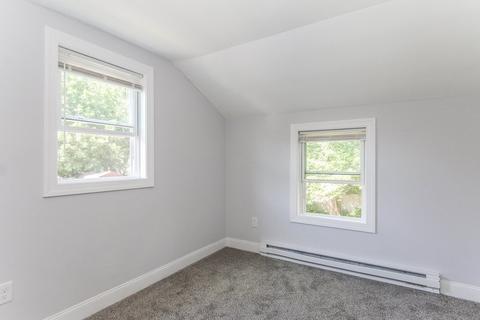 67 Granby St, Springfield, MA 01108 photo 17