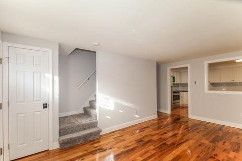 67 Granby St, Springfield, MA 01108 photo 25
