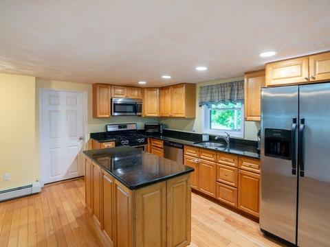 16 Martin St, Danvers, MA 01923 photo 15