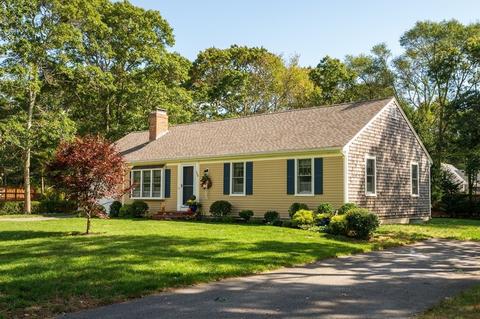136 Starlight Dr, Barnstable, MA 02648 photo 4