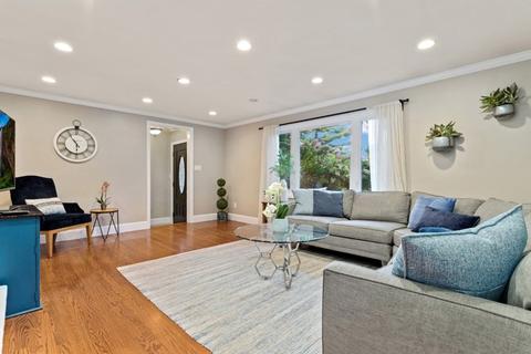43 Juniper Rd, Andover, MA 01810 photo 6