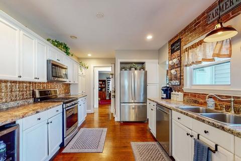 13 Martin St, Danvers, MA 01923 photo 12
