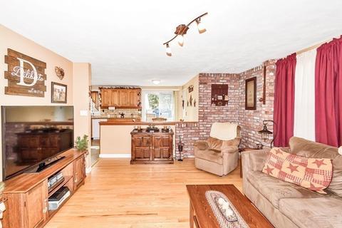 59 Corey Rd, Springfield, MA 01128 photo 4