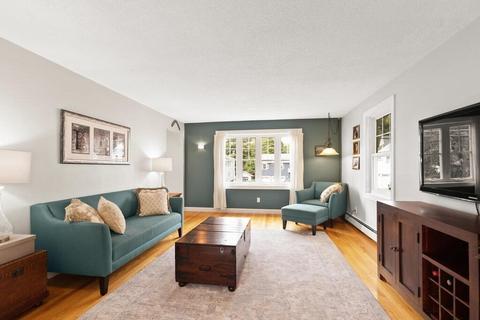 1082 Greendale Ave, Needham, MA 02492 photo 7
