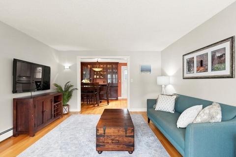 1082 Greendale Ave, Needham, MA 02492 photo 9