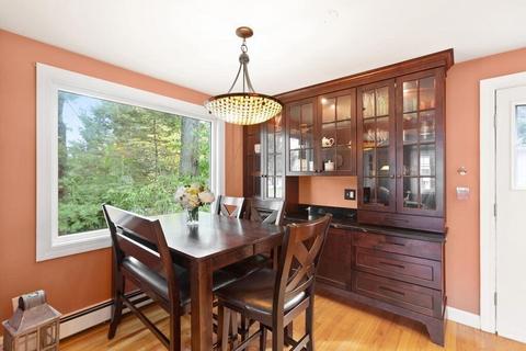 1082 Greendale Ave, Needham, MA 02492 photo 10